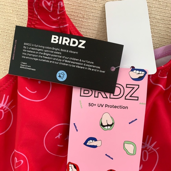 ❣️SALE❣️50+ UV girl’s swimsuit - Picture 3 of 6